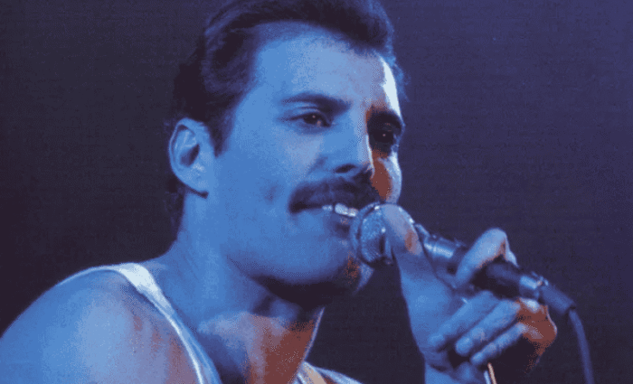 Freddie Mercury Teeth